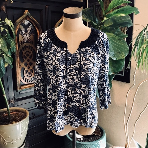 Lucky Brand Navy crochet collar floral peasant top - Picture 1 of 8